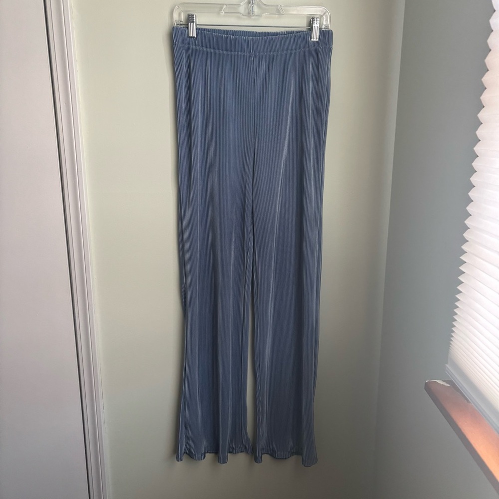 Reformation Carrington Plisse Blue Pants size M high rise euc - Picture 2 of 9